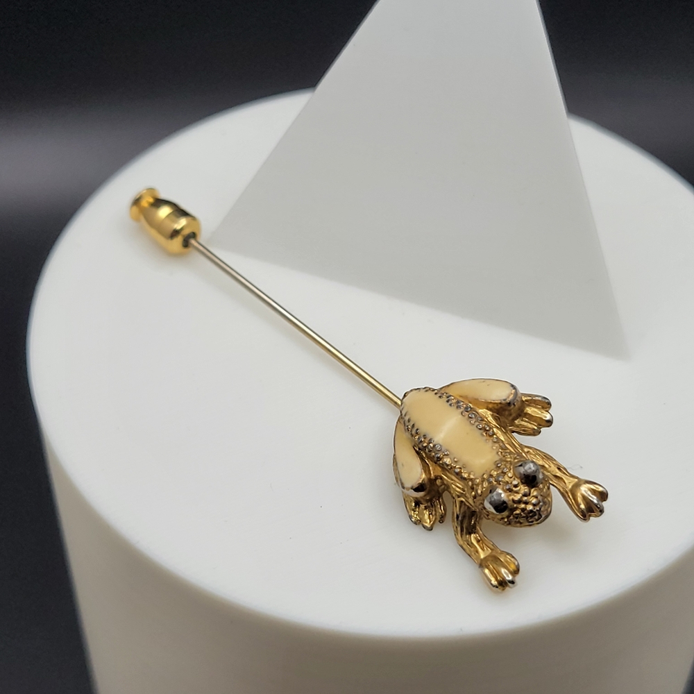 Gold Frog Stick Pin - Women Jewelry